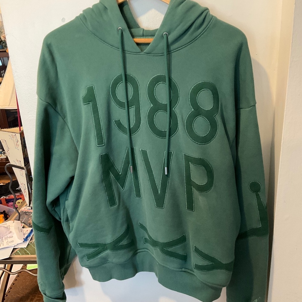 EUC Michael Jordan 1988 MVP Green Sweatshirt